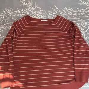 Old Navy Women's Sweater - Burgundy and Beige Stripes